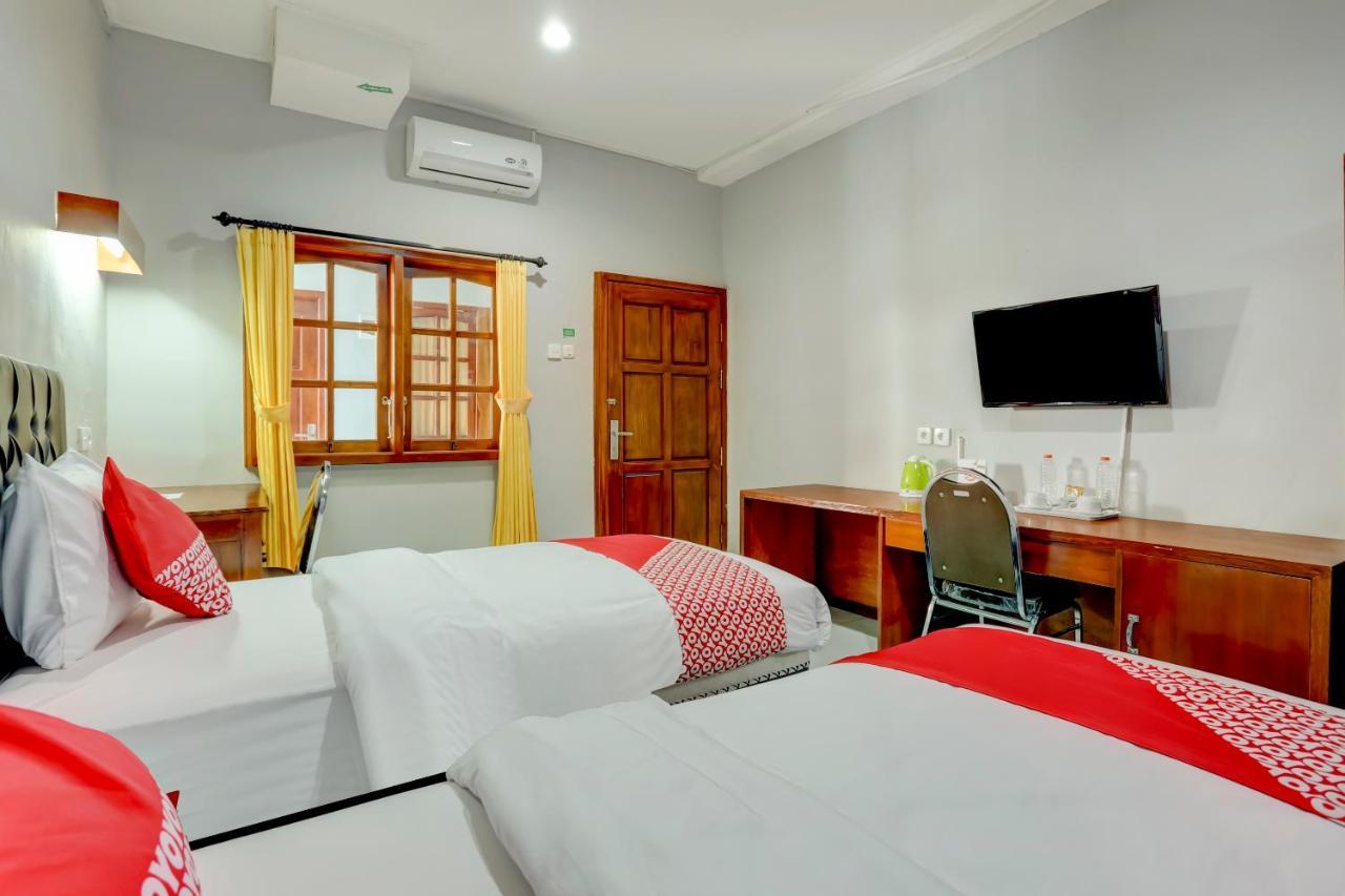 Oyo 90089 Hotel Satria Syariah Denpasar Zewnętrze zdjęcie
